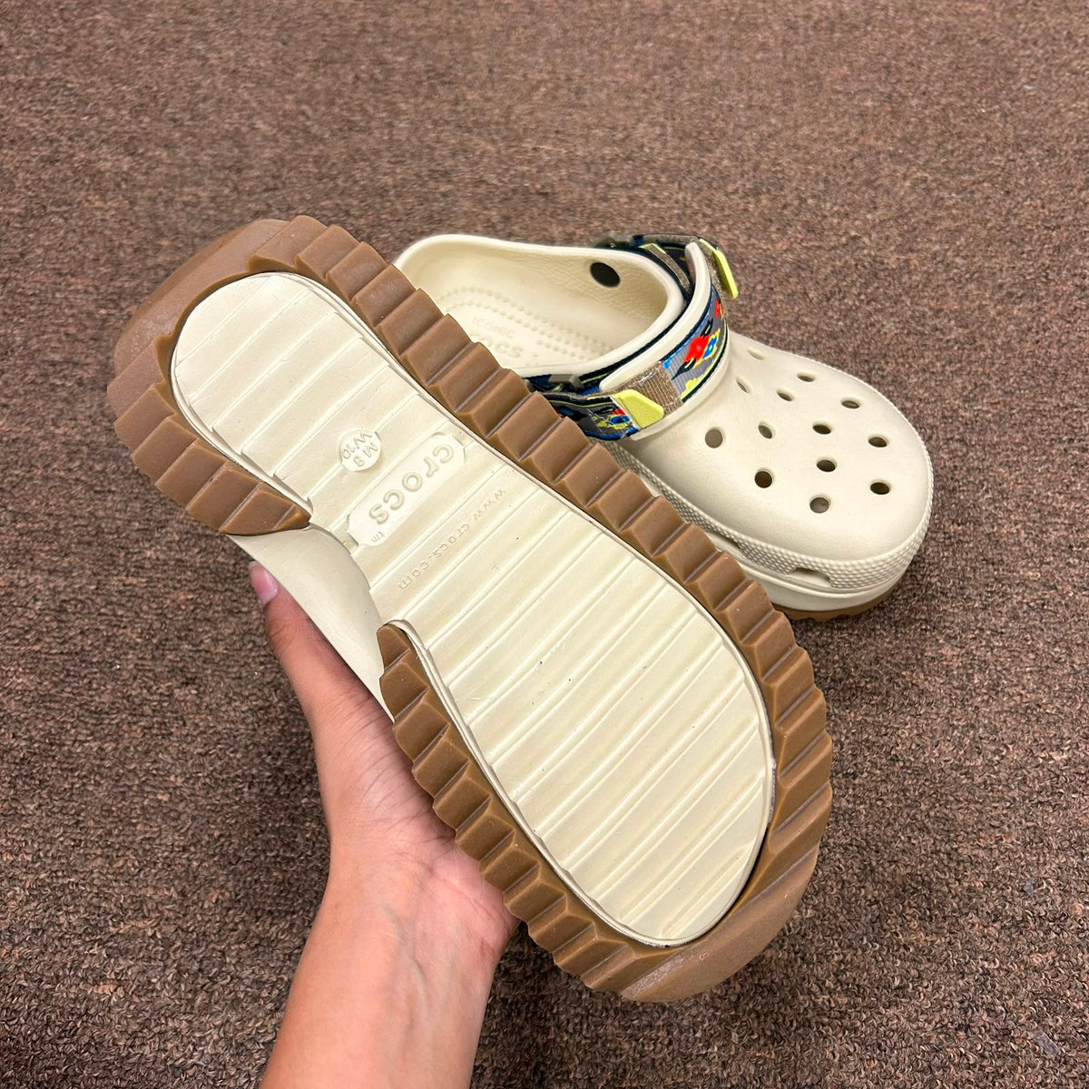 HIKR-CLOGS-IKAT