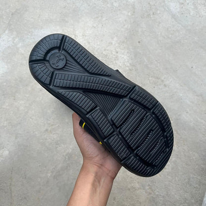 UA-PLAYRIDE-SLIDES-BLACK GOLDEN
