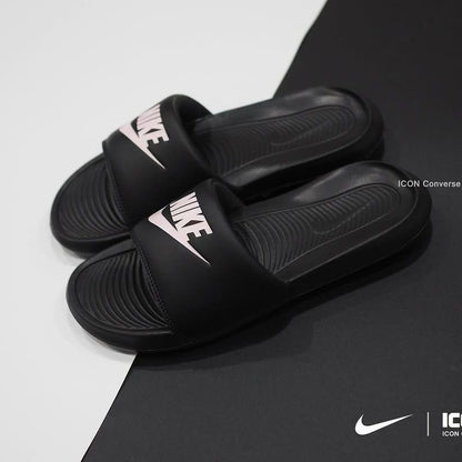 NIK-BENASSI-SLIDES (BLACK/WHITE)