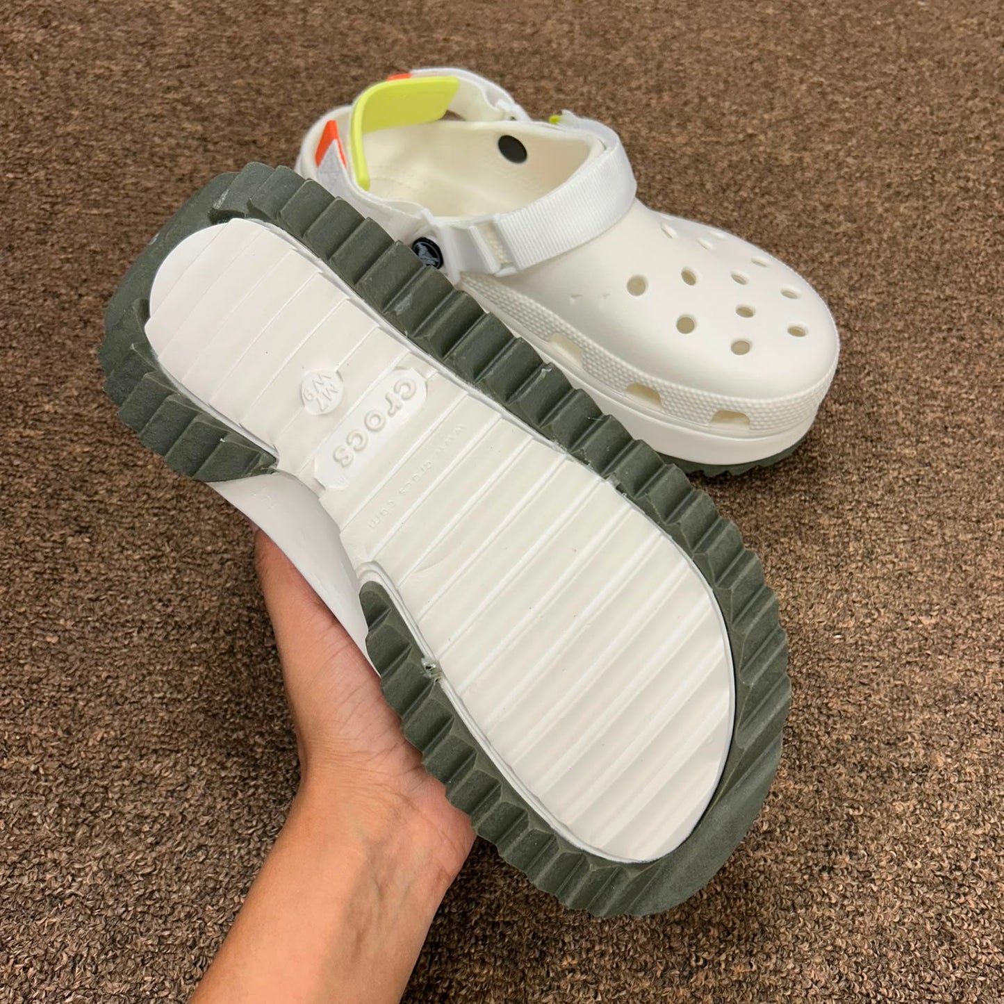 HIKR-CLOGS-WHITE