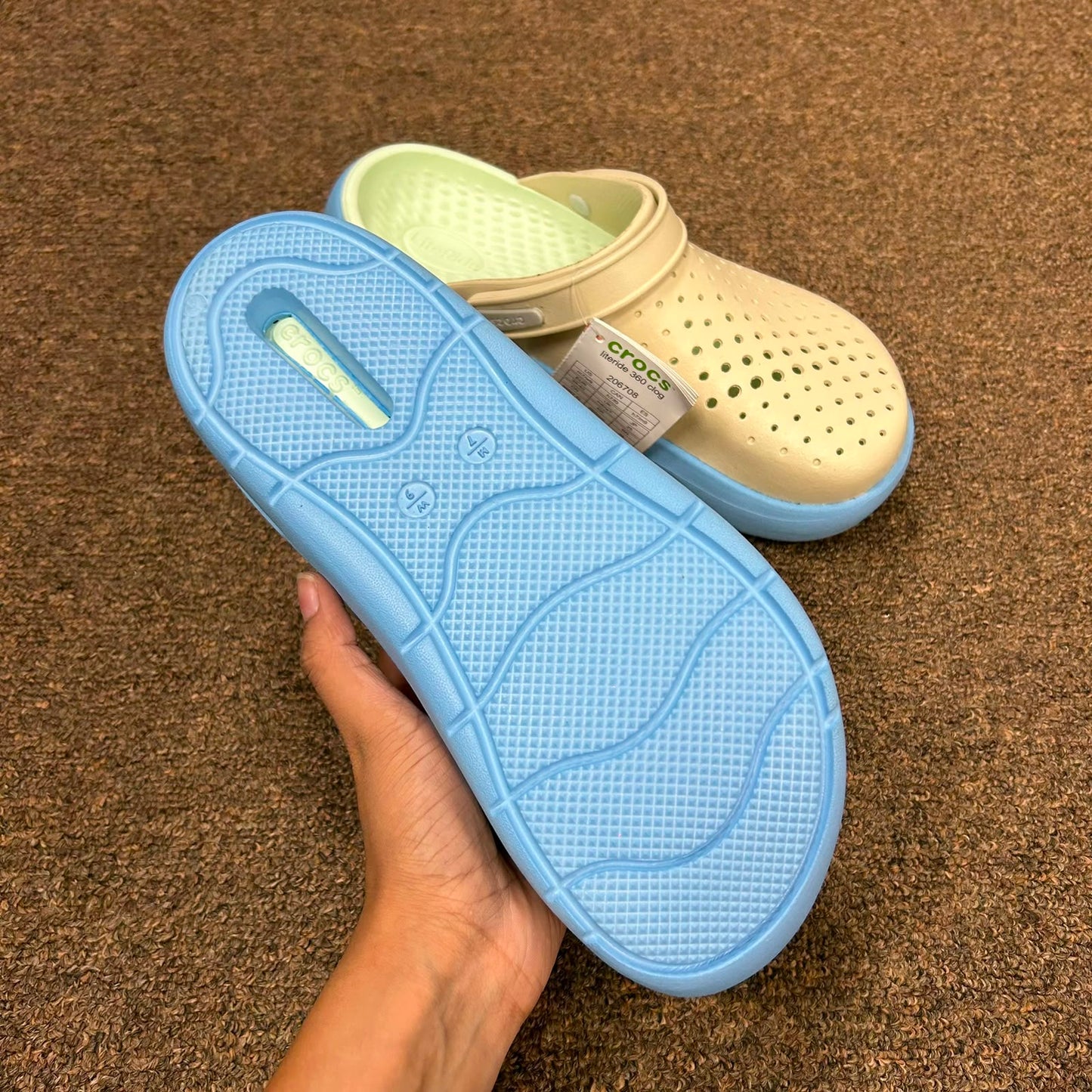 INMO-CLOGS-MOTH